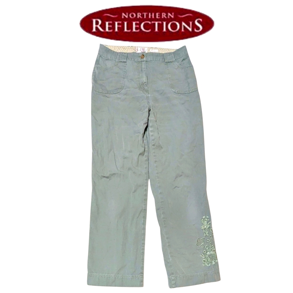 Size 8, Vintage Northern Reflections, EUC, Relaxed Fit, Embroidered Detailing